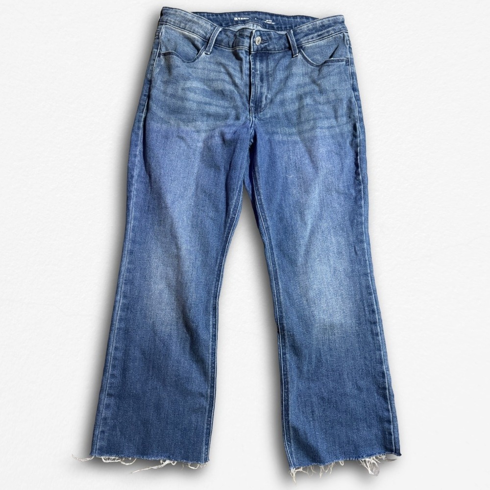 Old Navy Wow Boot-Cut Jeans Womens 8 Mid-Rise Raw Hem Medium‎ Wash Blue Denim